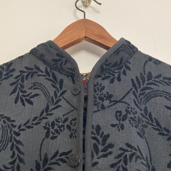 Vintage Reversible Vest Womens Large Chinois Granny Red Black Jacquard Velvet - Picture 11 of 14